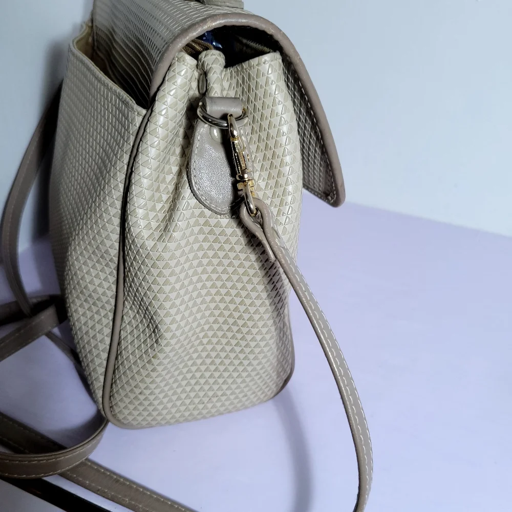 Vintage 80’s Leather Liz Claiborne Bag - Picture 7 of 14